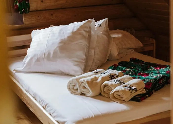 Pod Pilskiem - Sauna I Jacuzzi W Cenie בקתה